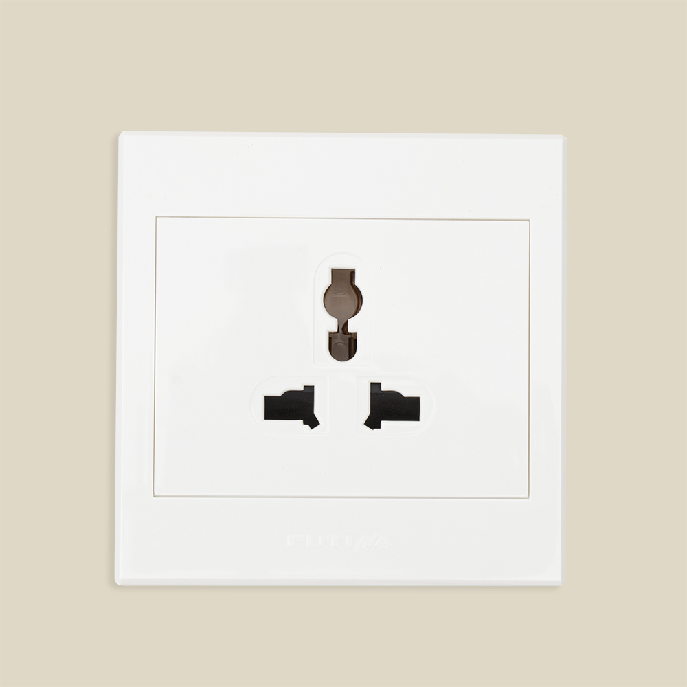 فوتينا مقبس حائط ثلاثي 10 أمبير - أبيض