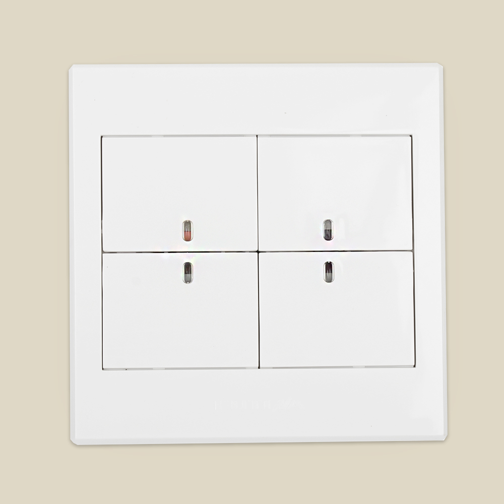 فوتينا أربع مفاتيح كهرباء لمس - أبيض