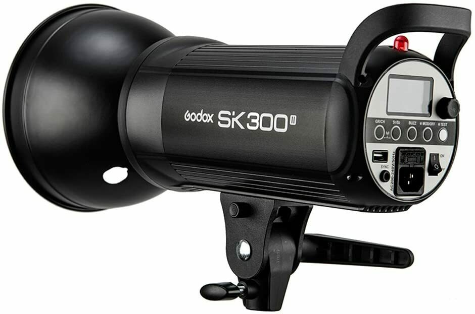جودكس فلاش تصوير بقوة 150 وات موديل SK300II - أسود